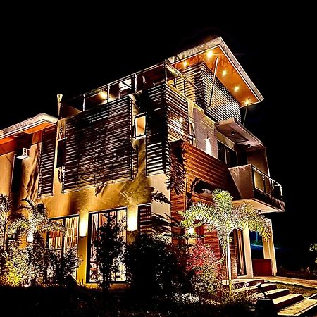 Overlooking Staycation At Sandari Batulao Tagaytay City Zewnętrze zdjęcie
