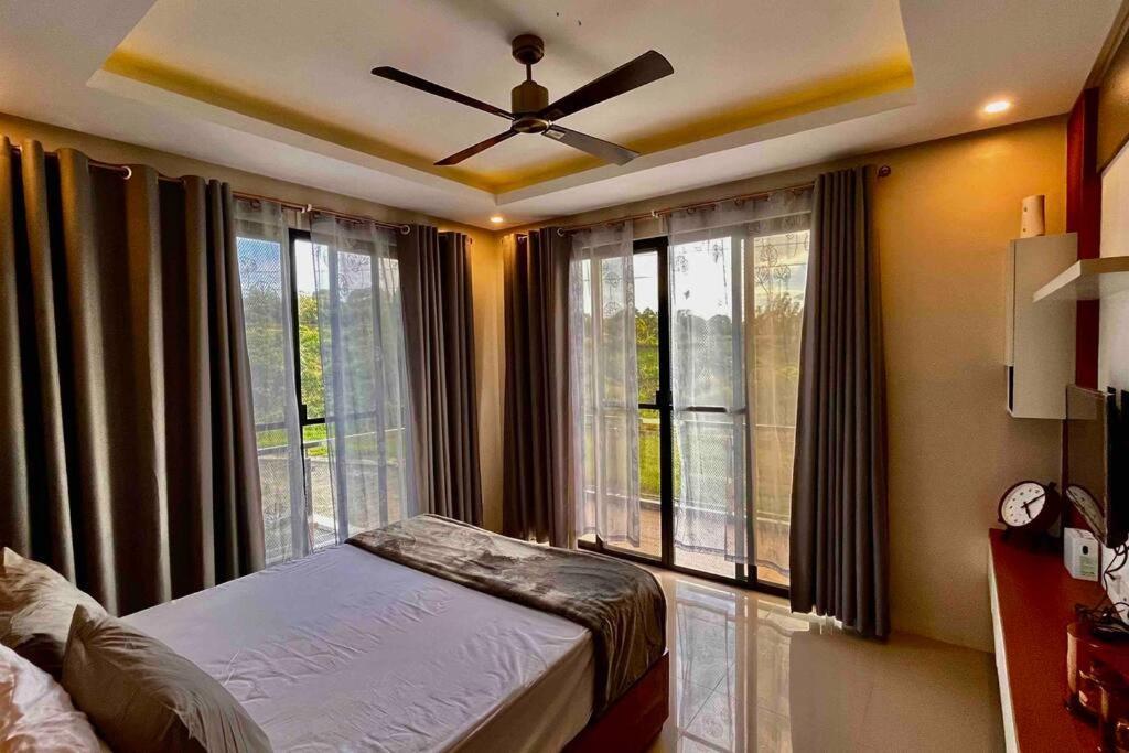 Overlooking Staycation At Sandari Batulao Tagaytay City Zewnętrze zdjęcie