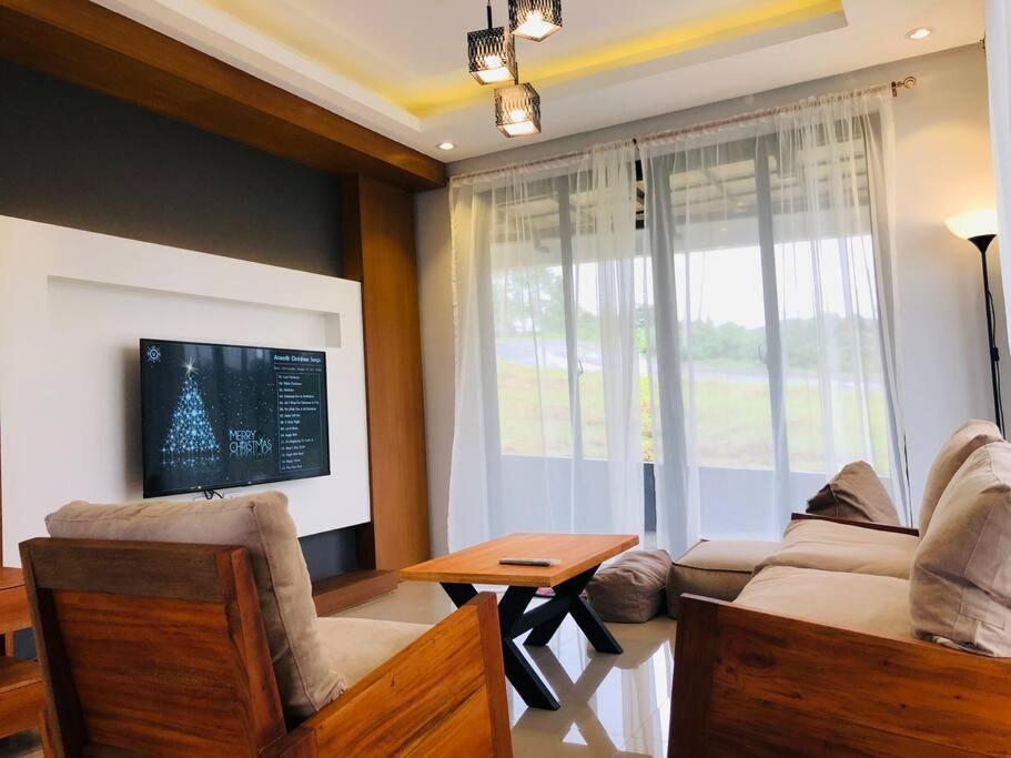 Overlooking Staycation At Sandari Batulao Tagaytay City Zewnętrze zdjęcie