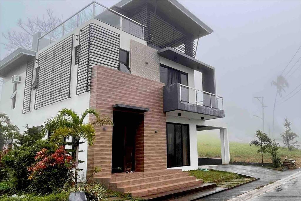 Overlooking Staycation At Sandari Batulao Tagaytay City Zewnętrze zdjęcie