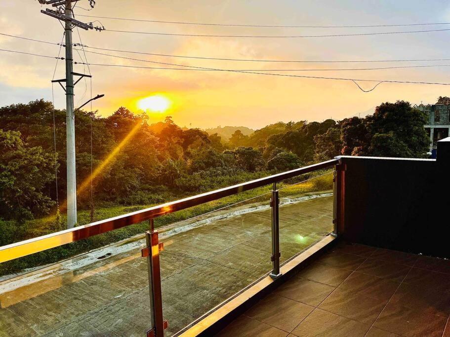 Overlooking Staycation At Sandari Batulao Tagaytay City Zewnętrze zdjęcie